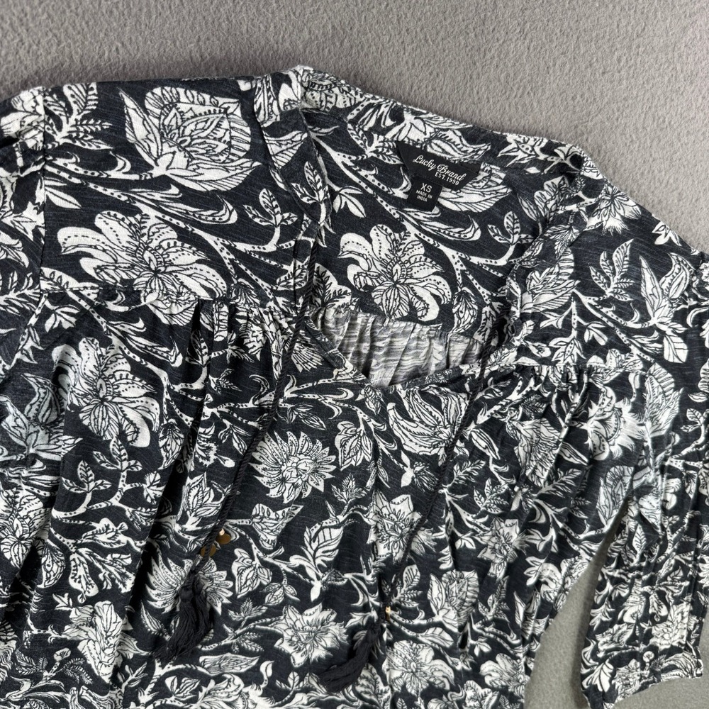 Lucky Brand Top Women XS Floral Print Tassel Tie 3/4 Sleeve Shirt Blouse Black‎ - Picture 9 of 9